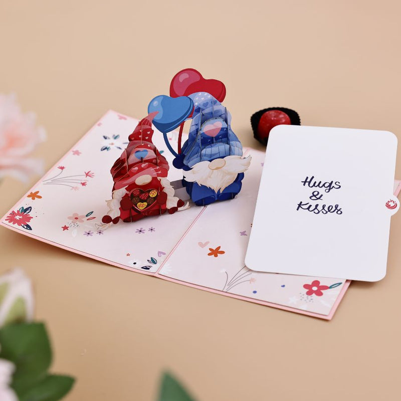 Love Gnome Pop up card with Notecard
